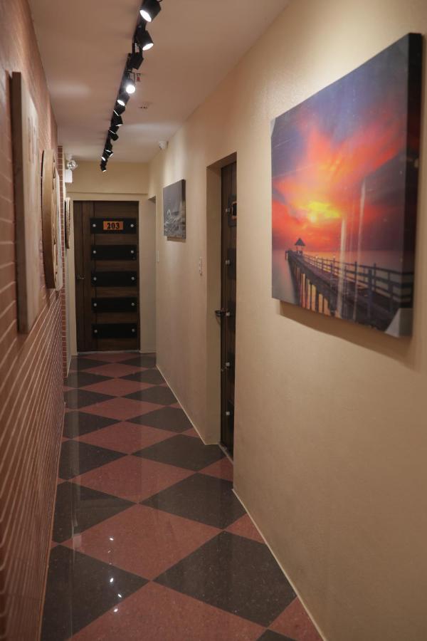 Cerca Hotel Balabag  Exterior photo